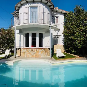 https://casasmontseny.catalonia-hotels.com