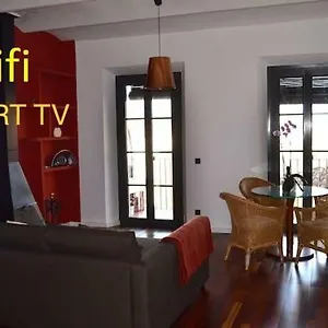 https://nou-del-teatre-20.catalonia-hotels.com